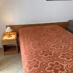 Mango 3*