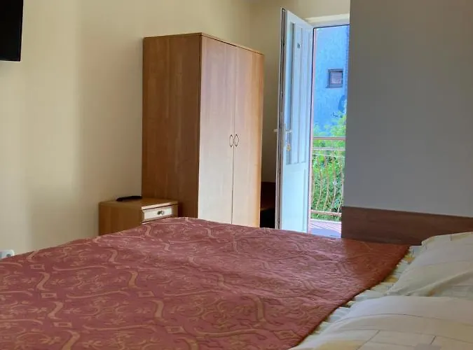 Mango Vendégház Rewal