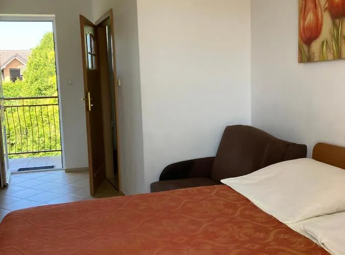 ゲストハウス Mango レバル